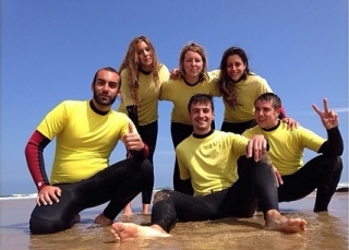 En la orilla del mar.jpg